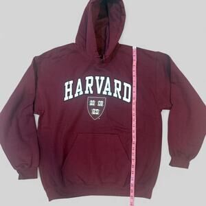 Burgundy harvard hoodie with front